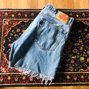 Levi’s Mom Shorts